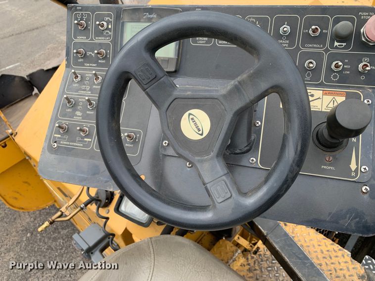 image for item MM9775 2016 Weiler P385A  paver