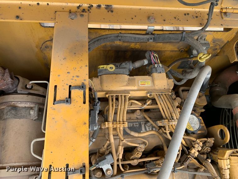 image for item MM9775 2016 Weiler P385A  paver