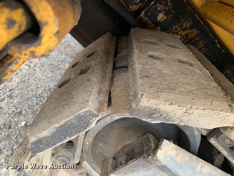 image for item MM9775 2016 Weiler P385A  paver