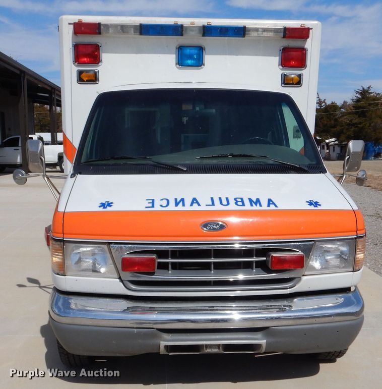 image for item MP9098 1998 Ford E450  ambulance