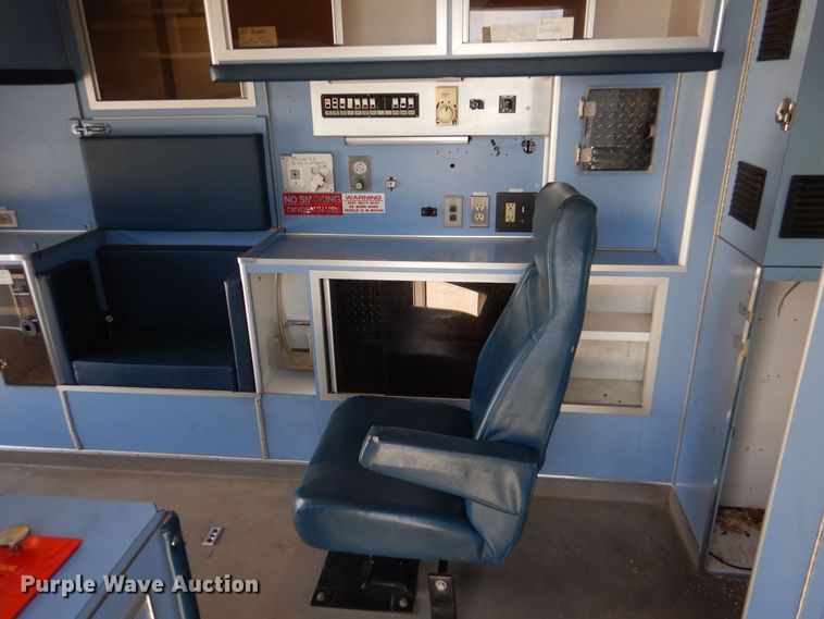 image for item MP9098 1998 Ford E450  ambulance