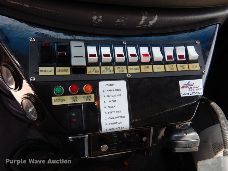 image for item MP9098 1998 Ford E450  ambulance