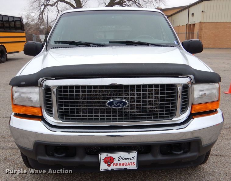 image for item MP9150 2000 Ford Excursion XLT  SUV