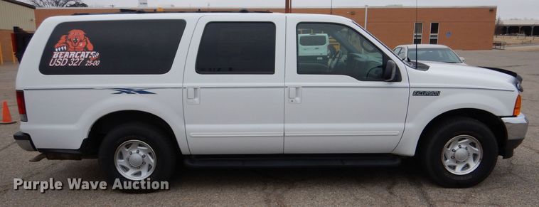 image for item MP9150 2000 Ford Excursion XLT  SUV
