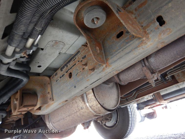 image for item MP9150 2000 Ford Excursion XLT  SUV