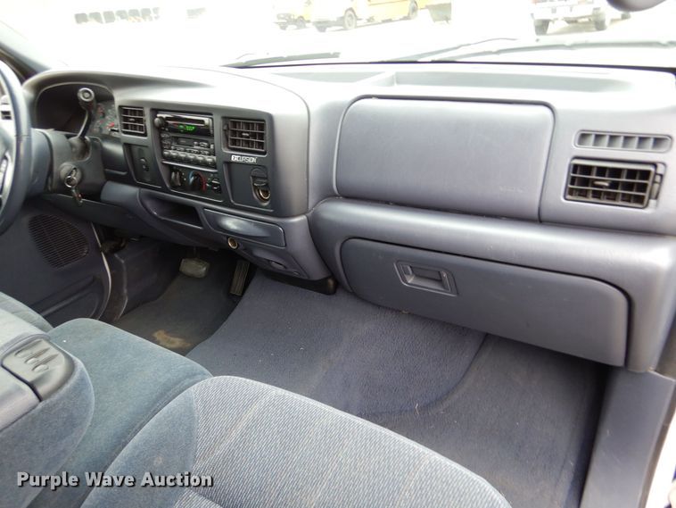 image for item MP9150 2000 Ford Excursion XLT  SUV