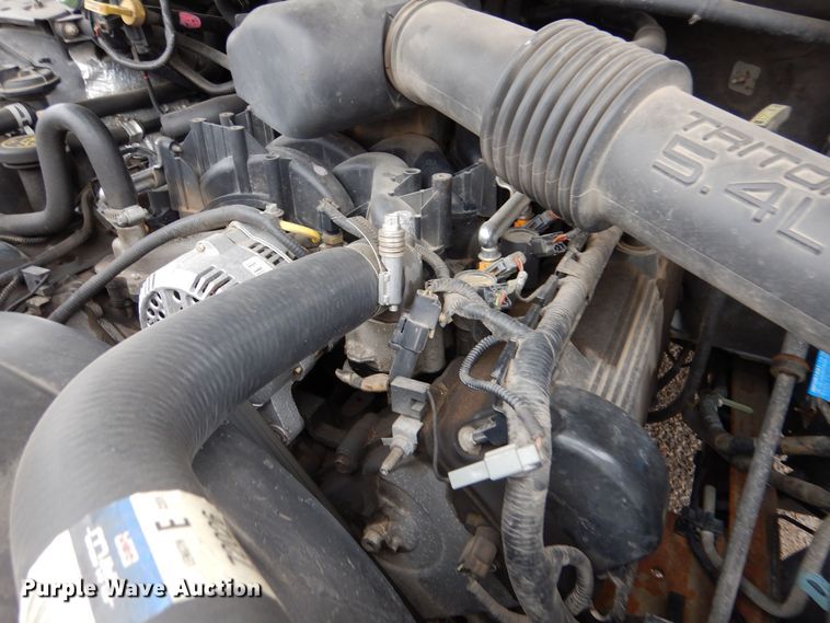 image for item MP9150 2000 Ford Excursion XLT  SUV