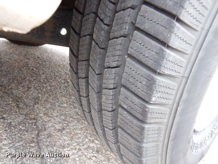 image for item MP9150 2000 Ford Excursion XLT  SUV