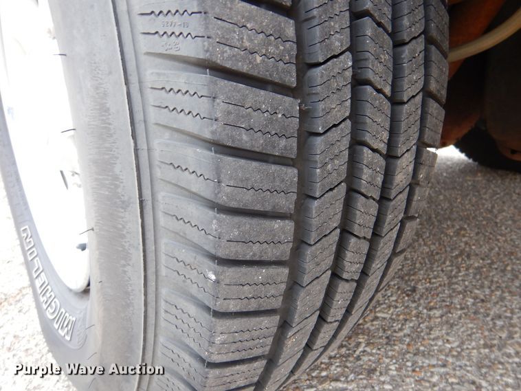 image for item MP9150 2000 Ford Excursion XLT  SUV