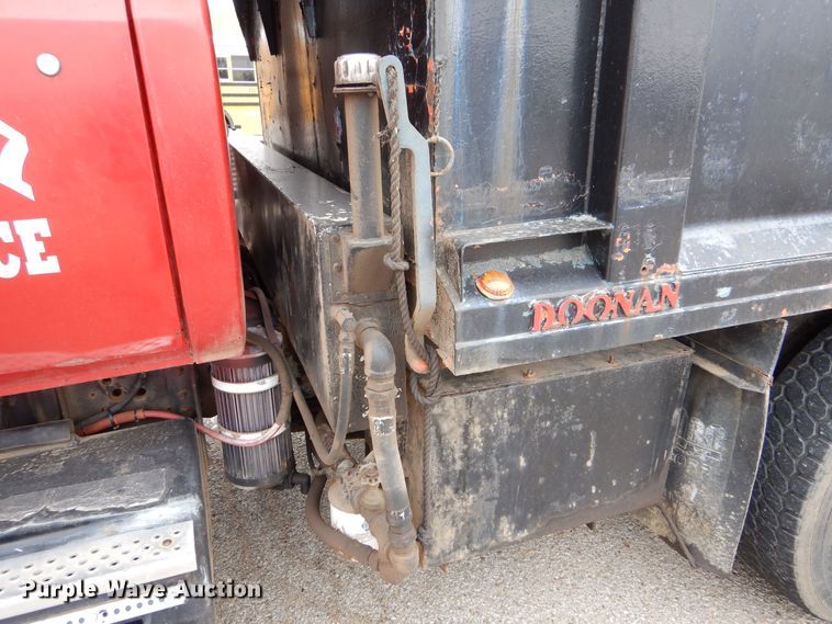 image for item MP9151 1988 GMC Top Kick C7000  dump truck
