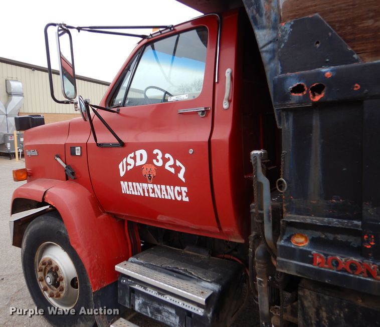 image for item MP9151 1988 GMC Top Kick C7000  dump truck