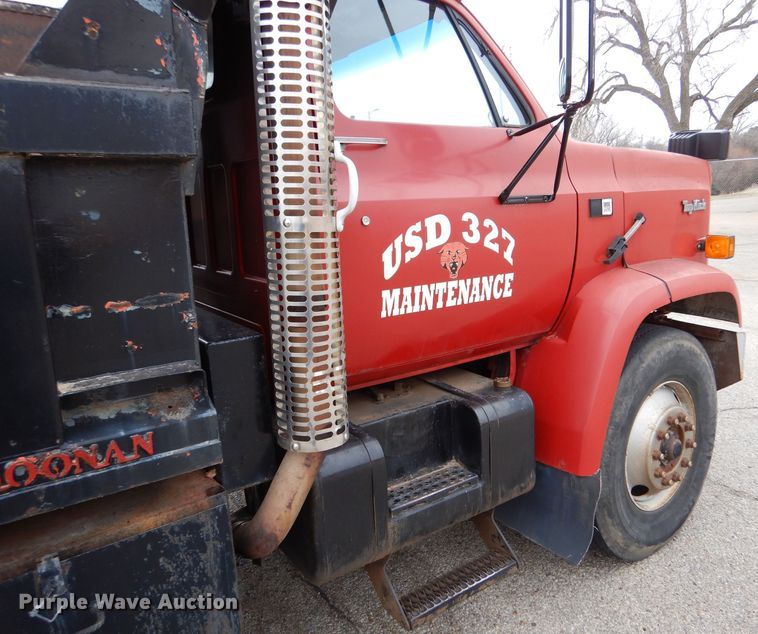 image for item MP9151 1988 GMC Top Kick C7000  dump truck