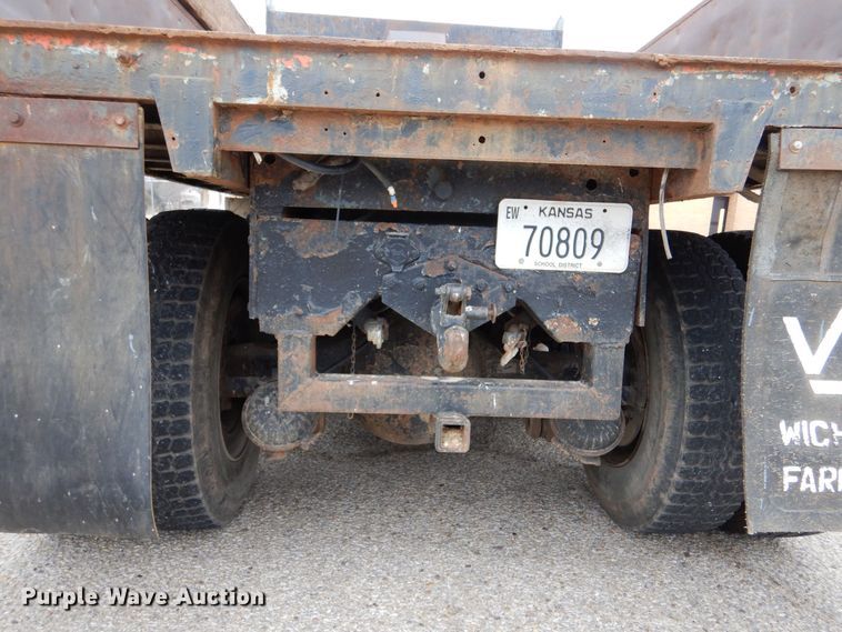 image for item MP9151 1988 GMC Top Kick C7000  dump truck