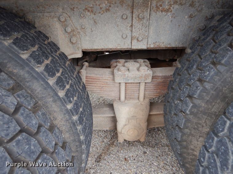 image for item MP9151 1988 GMC Top Kick C7000  dump truck