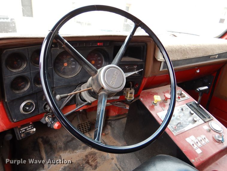 image for item MP9151 1988 GMC Top Kick C7000  dump truck