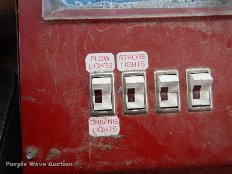 image for item MP9151 1988 GMC Top Kick C7000  dump truck