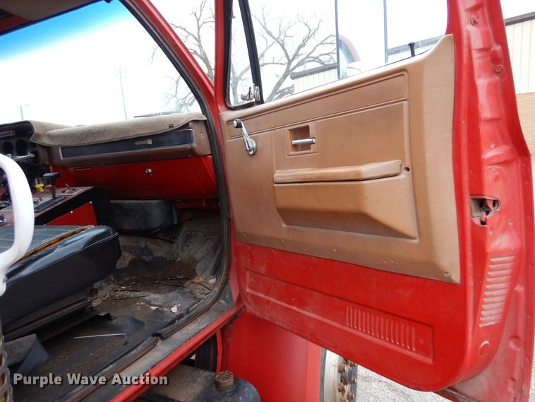 image for item MP9151 1988 GMC Top Kick C7000  dump truck