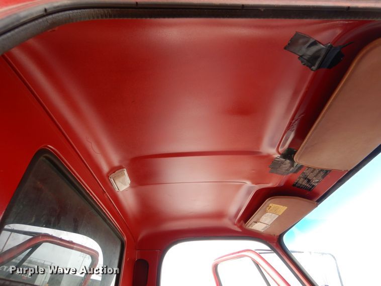 image for item MP9151 1988 GMC Top Kick C7000  dump truck