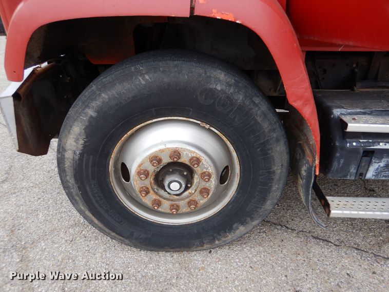 image for item MP9151 1988 GMC Top Kick C7000  dump truck