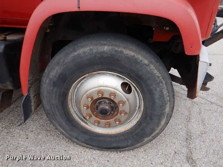 image for item MP9151 1988 GMC Top Kick C7000  dump truck