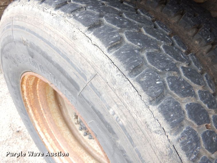 image for item MP9151 1988 GMC Top Kick C7000  dump truck