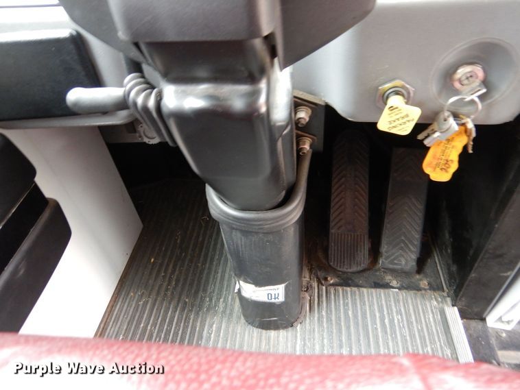 image for item MP9152 2005 Blue Bird All American  school bus