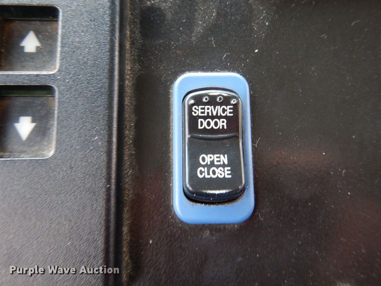 image for item MP9152 2005 Blue Bird All American  school bus