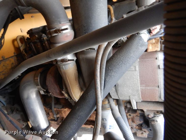 image for item MP9152 2005 Blue Bird All American  school bus