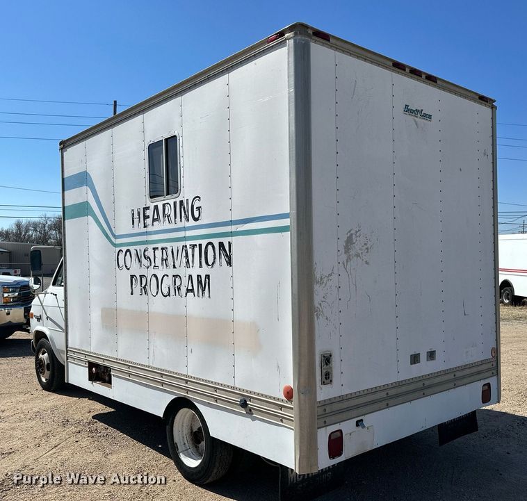 image for item MP9187 1986 GMC Vandura G3500  box truck