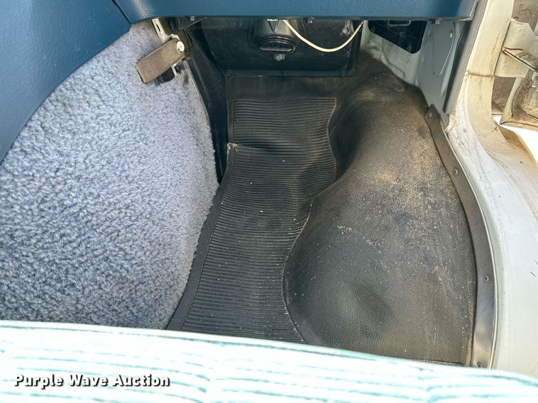 image for item MP9187 1986 GMC Vandura G3500  box truck