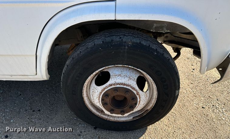 image for item MP9187 1986 GMC Vandura G3500  box truck