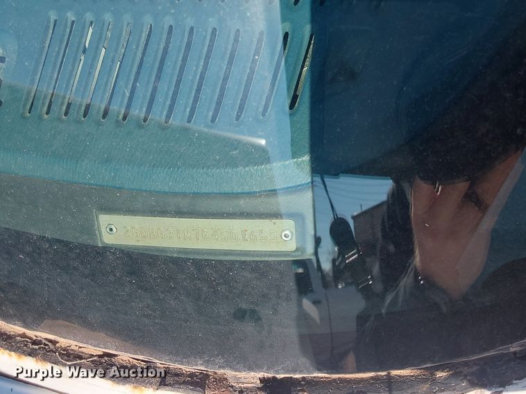 image for item MP9187 1986 GMC Vandura G3500  box truck