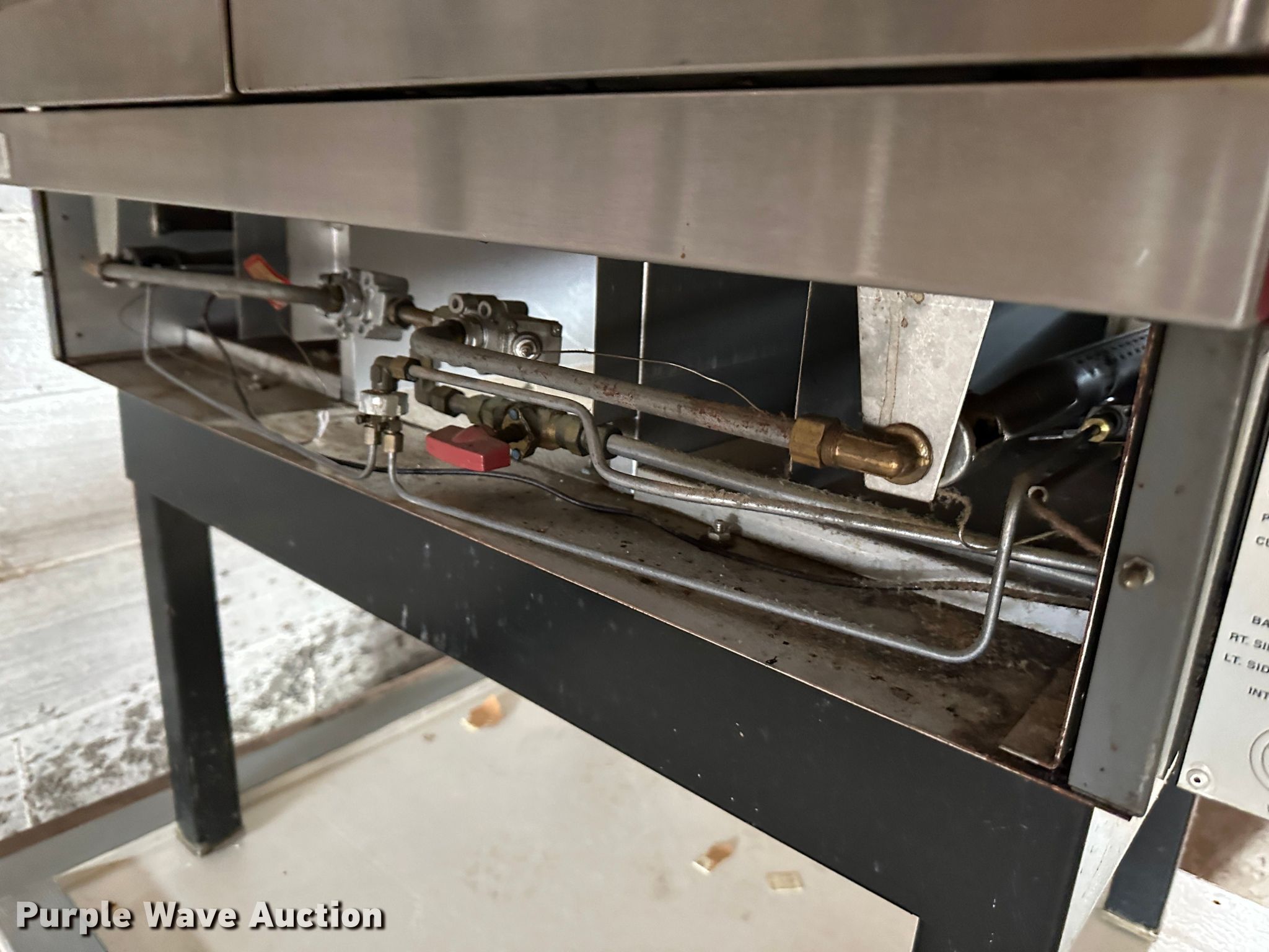 Vulcan Snorkel S62 convection oven in Elwood, KS Item LN9095 sold Purple Wave