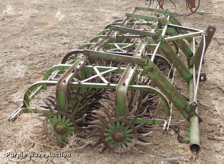 image for item DF4721 John Deere  rotary hoe