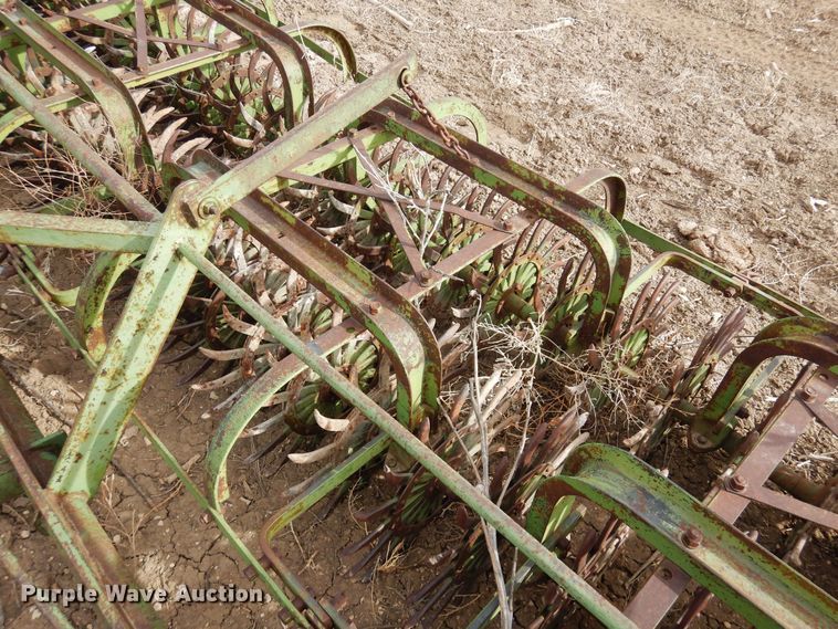 image for item DF4721 John Deere  rotary hoe