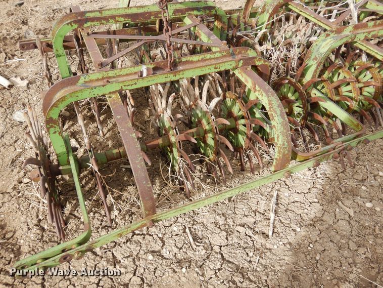 image for item DF4721 John Deere  rotary hoe
