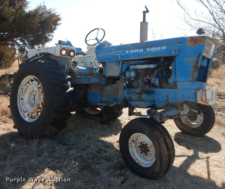 image for item DK7639 1969 Ford 5000  tractor
