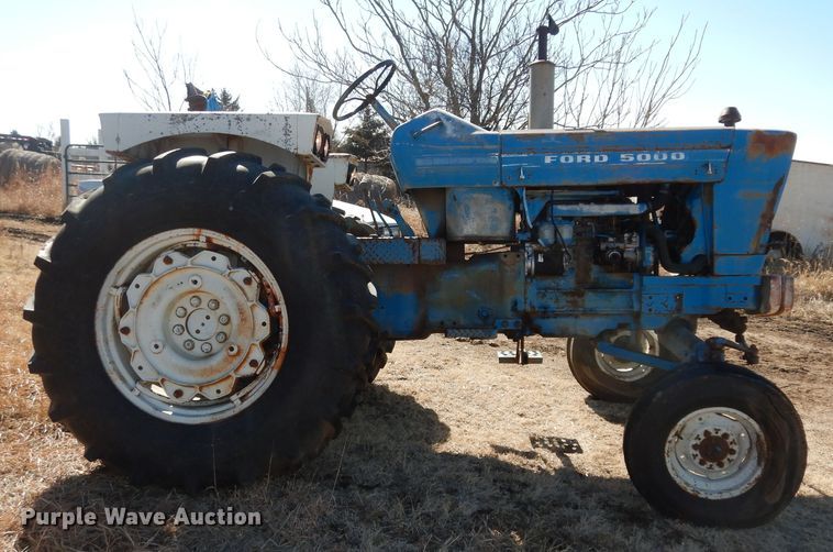 image for item DK7639 1969 Ford 5000  tractor