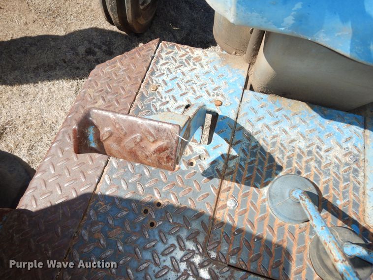 image for item DK7639 1969 Ford 5000  tractor