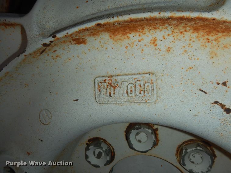 image for item DK7639 1969 Ford 5000  tractor