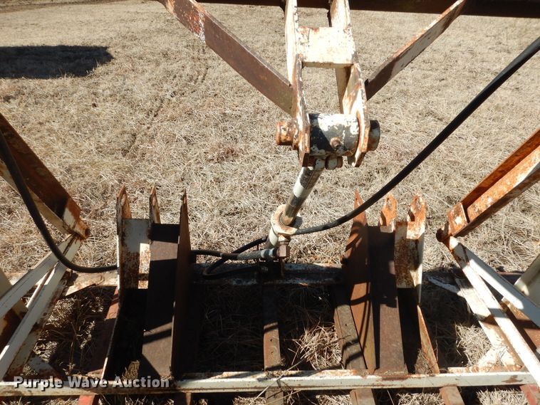 image for item DK7667 Square bale transporter