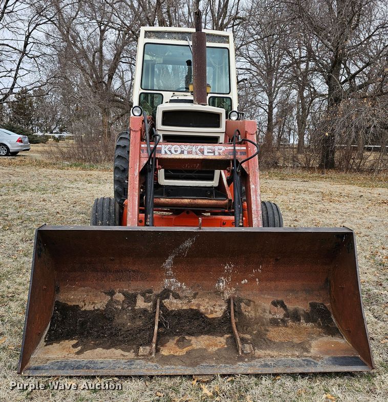 image for item DK7712 1975 Case 970  tractor