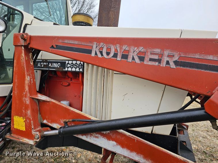 image for item DK7712 1975 Case 970  tractor