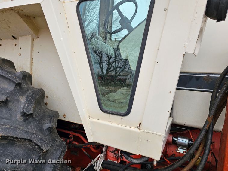 image for item DK7712 1975 Case 970  tractor