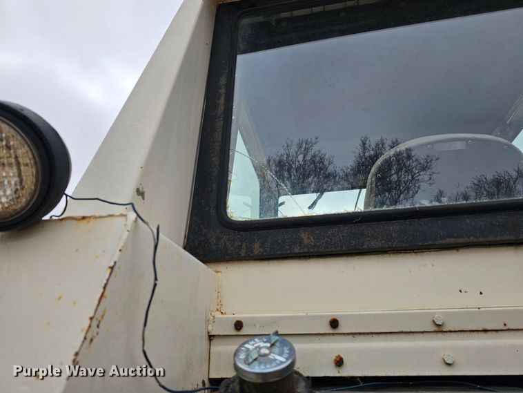 image for item DK7712 1975 Case 970  tractor