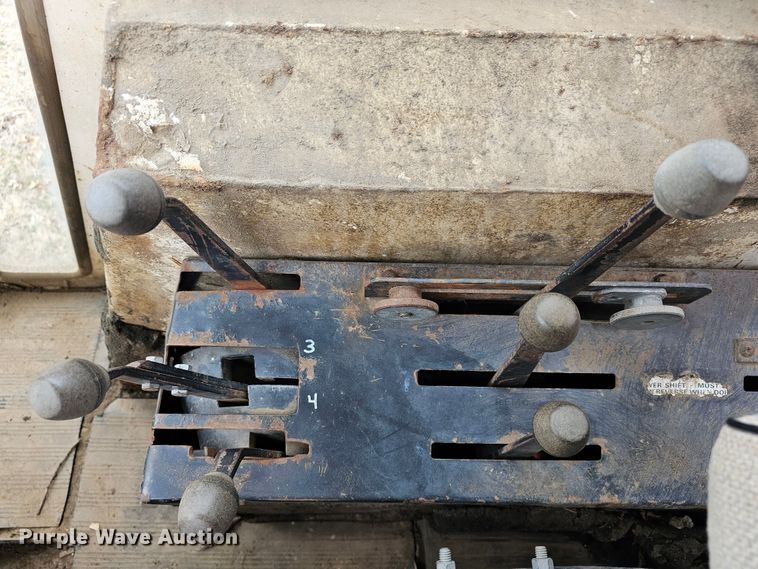 image for item DK7712 1975 Case 970  tractor