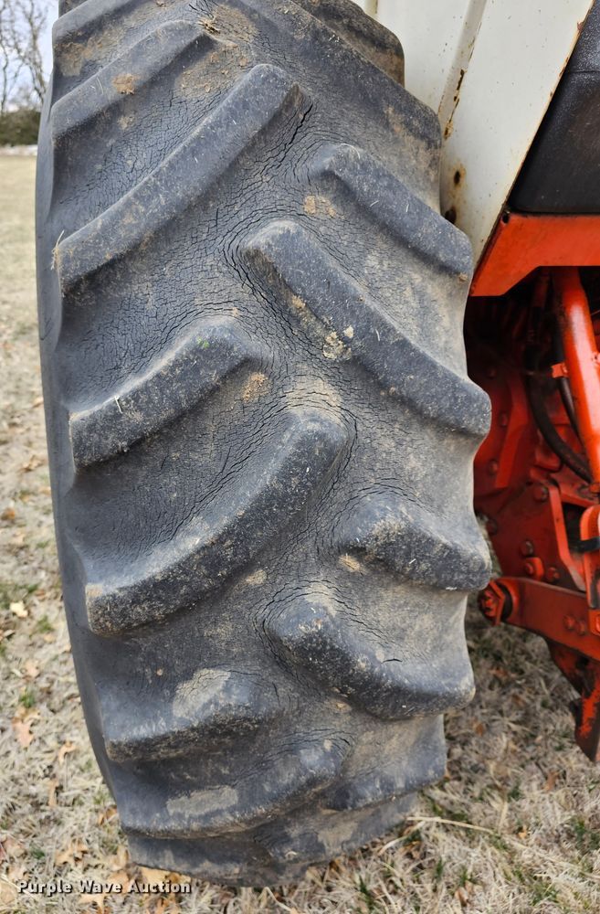 image for item DK7712 1975 Case 970  tractor