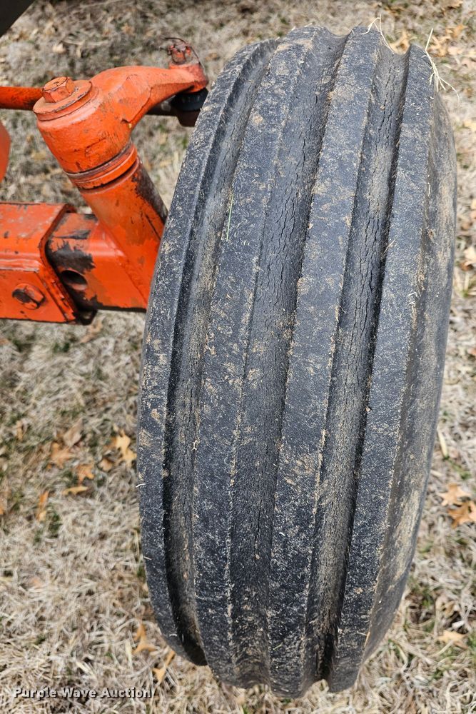 image for item DK7712 1975 Case 970  tractor