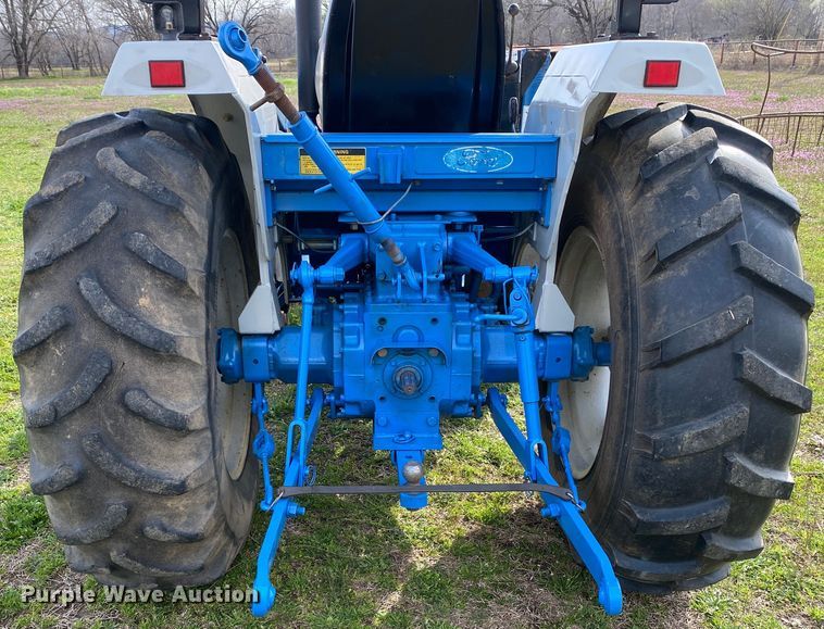 image for item DL7062 1994 Ford 1920  MFWD tractor