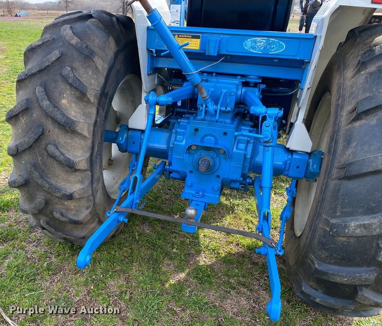 image for item DL7062 1994 Ford 1920  MFWD tractor